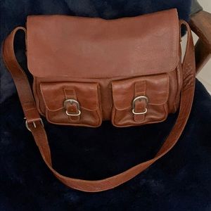 Kenneth Cole New York vtg leather messenger bag